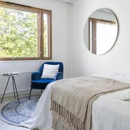 Modern Two Bedroom Near Sello, Free Parking * Helsinki