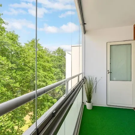 Modern Two Bedroom Near Sello, Free Parking Apartment Helsinki